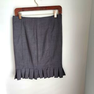 GRASS COLLECTION KNEE LENGTH PLEATED HEM SKIRT SIZE 7 GRAY